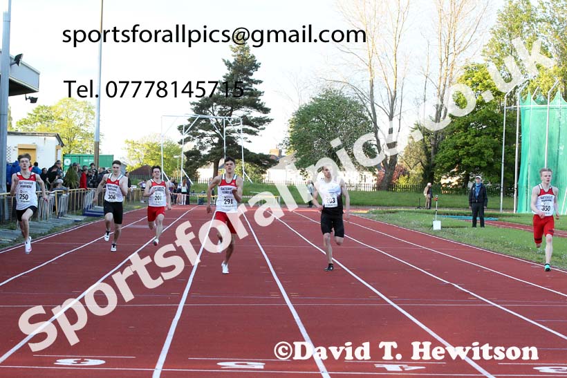 200 metres, 2021 North East Grand Prix No. 2, Monkton, Wednesday, May 19th. Photo: David T. Hewitson/Sports for All Pics